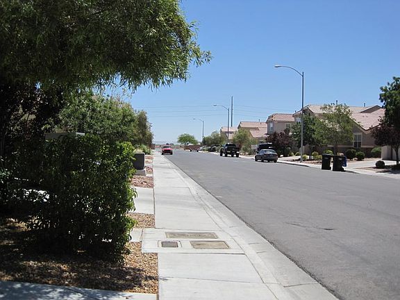 3rd image of 344 Fox Blitz Ave