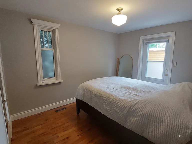 342 Mack St — Photo 11