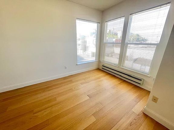 5th image of 118 Wood St APT 201