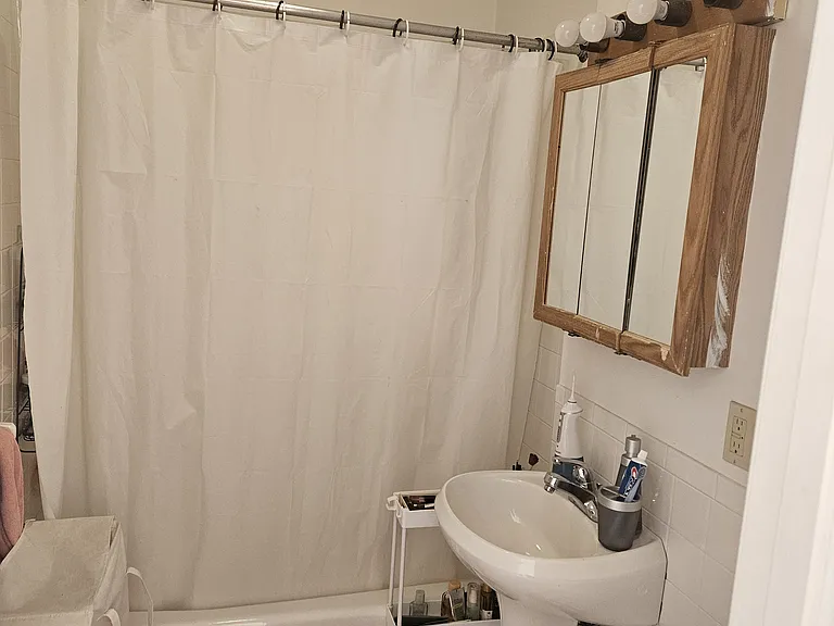 17 Cummings Rd #6 — Photo 5