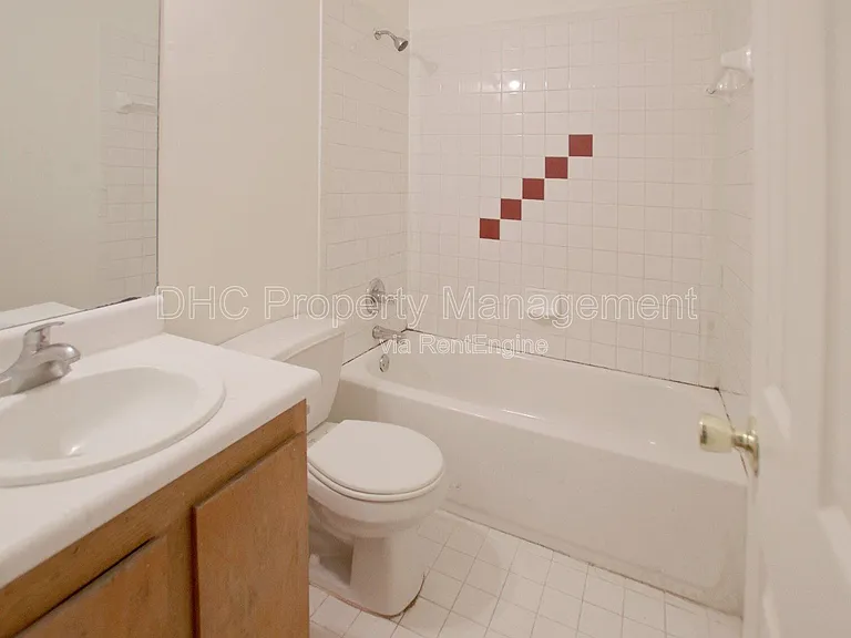 1944 North Ave NW — Photo 17