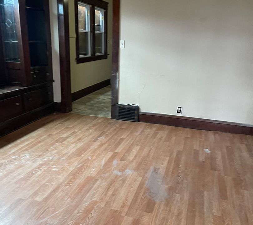 1st image of 11214 Greenwich Ave #1
