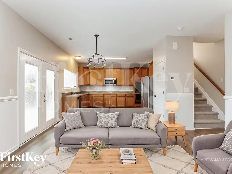 3740 Cottesmore Dr — Photo 4