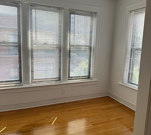 3rd image of 6849 S Crandon Ave APT 3
