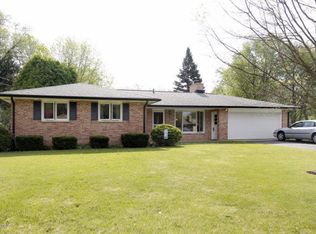 7709 Wendy Ln, Portage, MI 49024