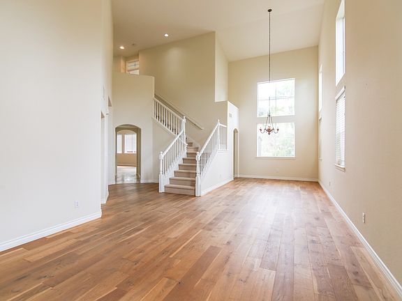 3rd image of 5242 Milton Rd