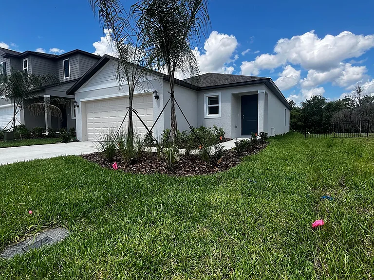 7702 Abagail Dr — Photo 11