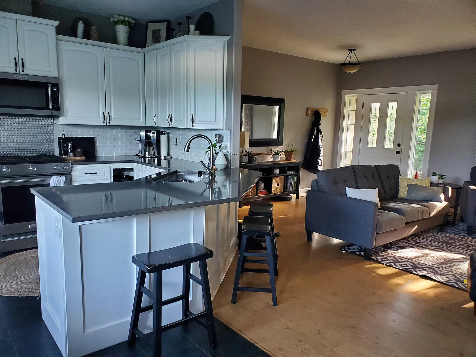 3 bed, 1680 sqft, $2,500 — Photo 4