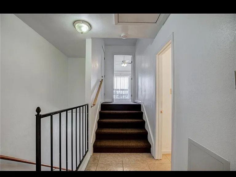 1312 Cartier Dr #A — Photo 2