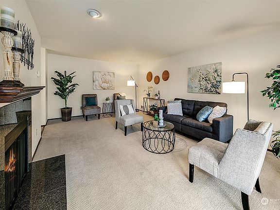 4th image of 132 N 132nd Street #305