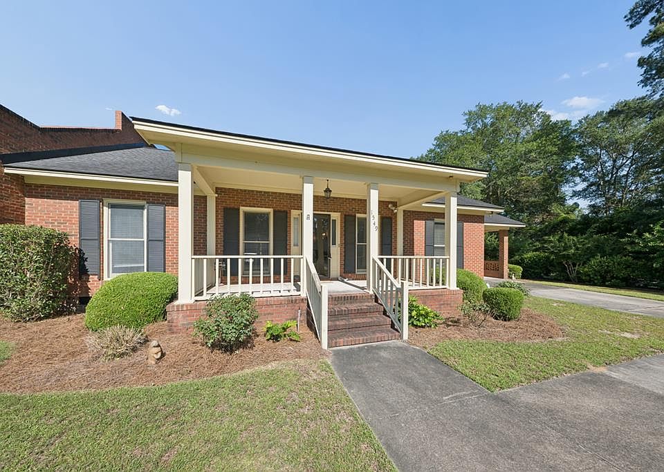 1st image of 1549 Ivy Ln
