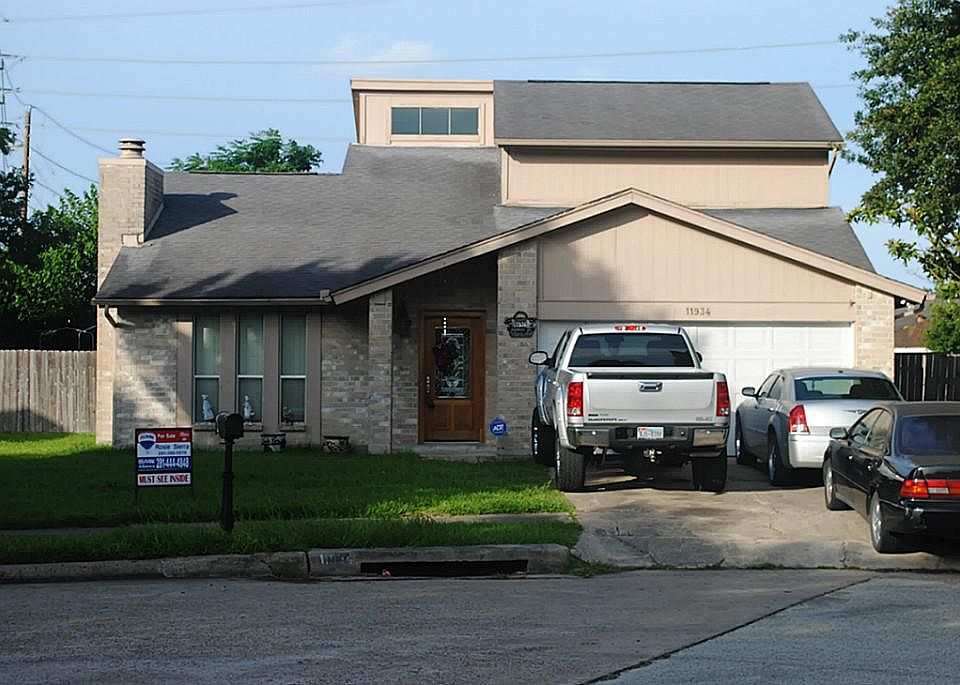 1st image of 11934 Bremen Dr