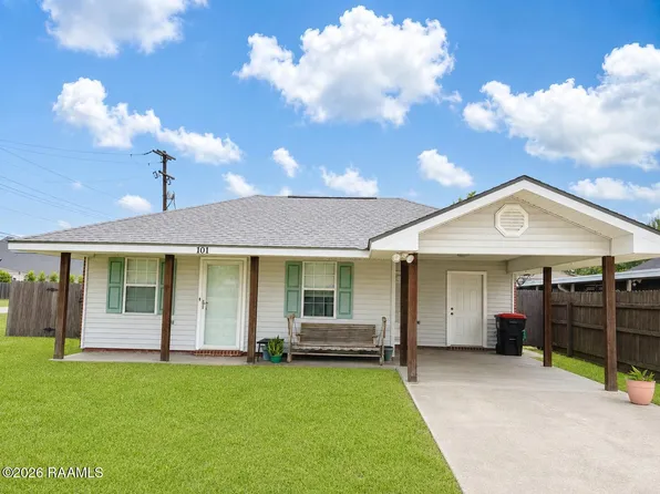 101 Sugarcreek Dr, Youngsville, LA 70592