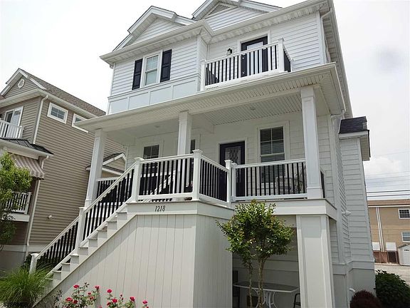 4th image of 1218 Haven Ave