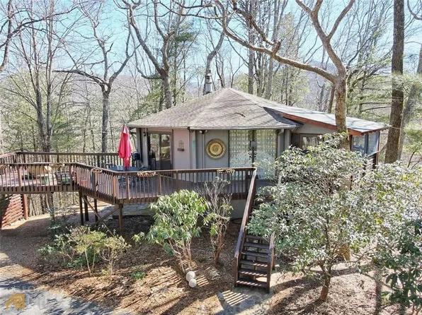 484 E Sugarbush Dr, Sky Valley, GA 30537