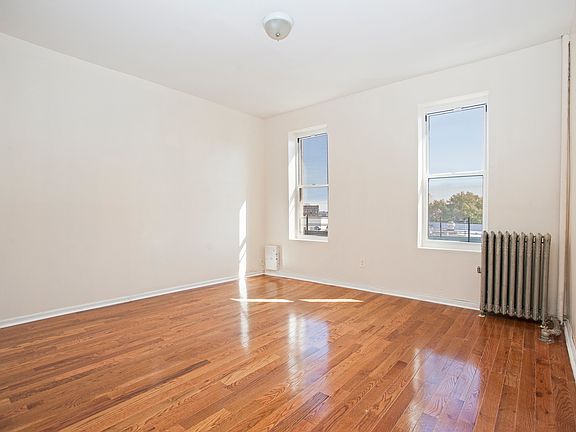 2nd image of 1309 Clinton Ave APT 4N