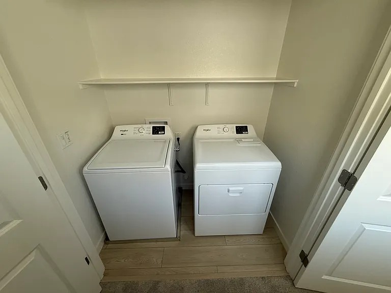 527 Twilight Pl — Photo 17