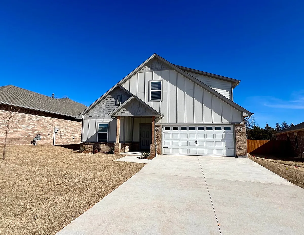 Building Photo - 12404 Aldrin Way