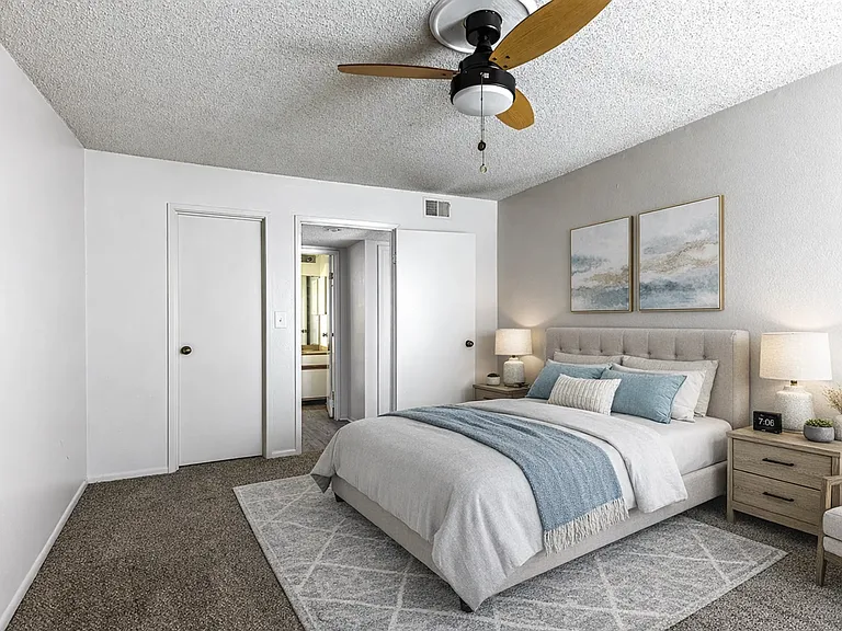 Falcon Point Apartments — Photo 37