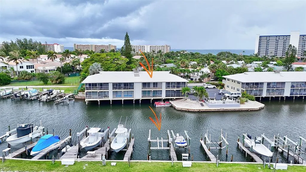 2 bed, 2.0 bath, 925 sqft, $5,500 — Photo 1