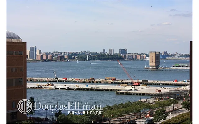 Rented by Douglas Elliman | media 21