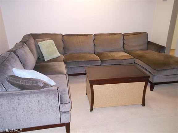 3rd image of 2322 Montclair Ave