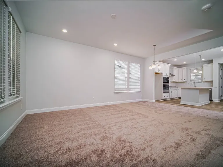 1950 Sparkling Stream Dr — Photo 2