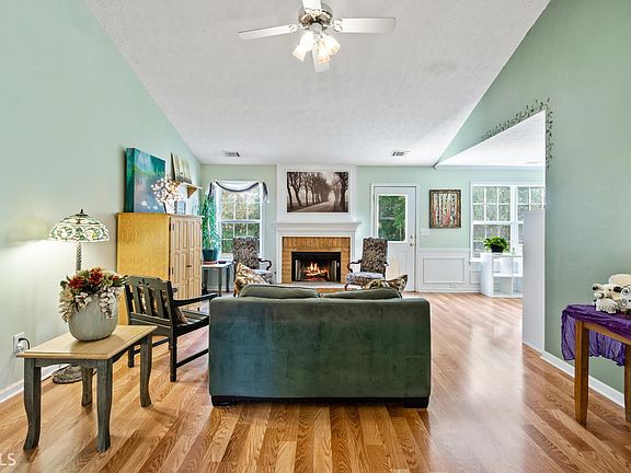4th image of 86 Greenland Dr #5