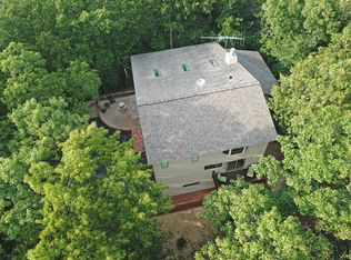 114 E Neptune Ave, Beverly Shores, IN 46301