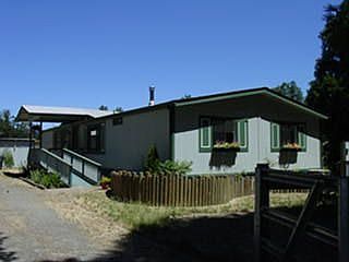 house from front minus poles