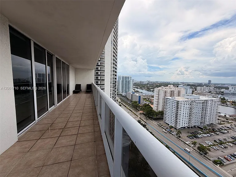 1830 S Ocean Dr #2508 — Photo 2