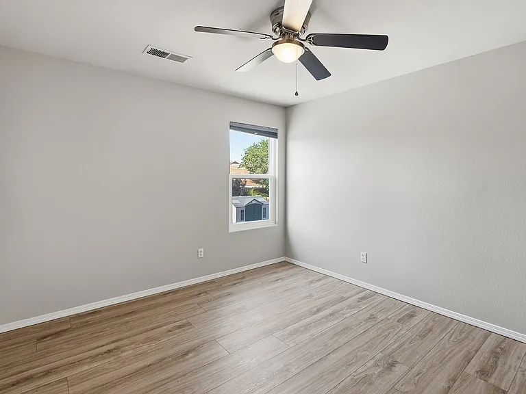 7704 Snowy Egret Ct NW — Photo 11