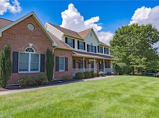 1846 Mallard Ct, Hellertown, PA 18055