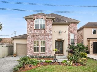416 Live Oak St, Metairie, LA 70005