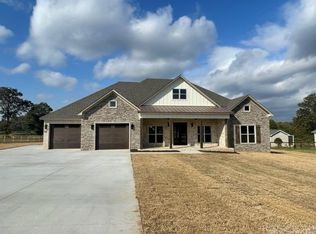 22 Republican Valley Dr, Greenbrier, AR 72058
