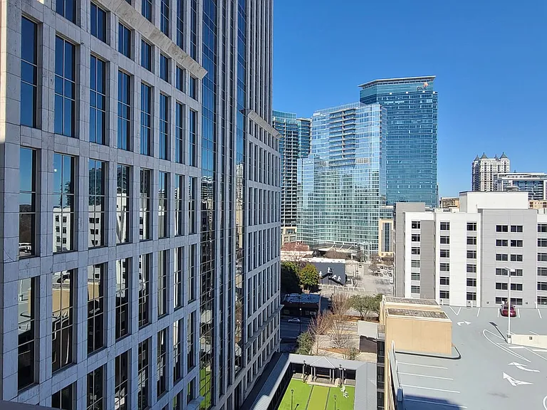 943 Peachtree St NE #1018 — Photo 12