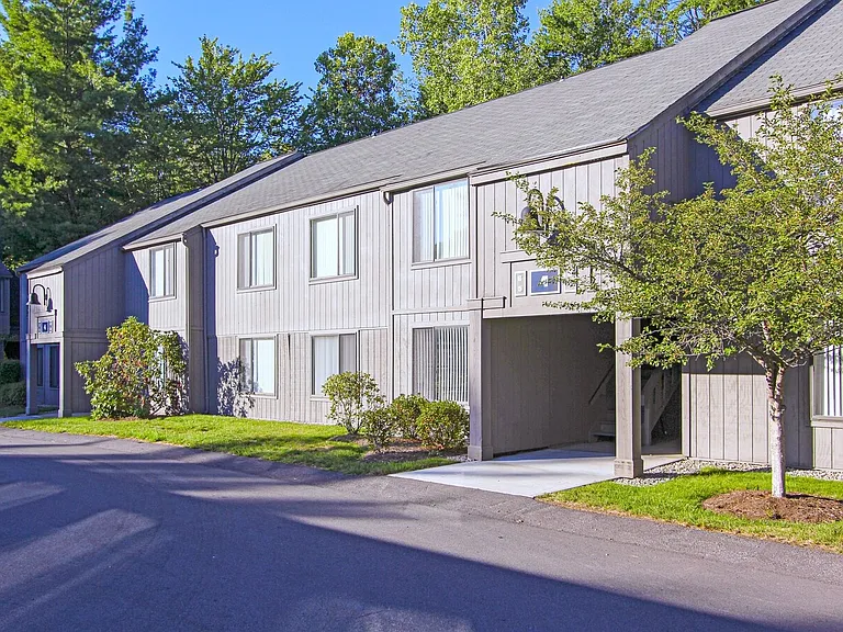 Woodlake — Photo 16