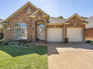 2325 Aberdeen Dr, Bedford, TX 76021