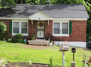 1199 Carlton Rd, Memphis, TN 38106