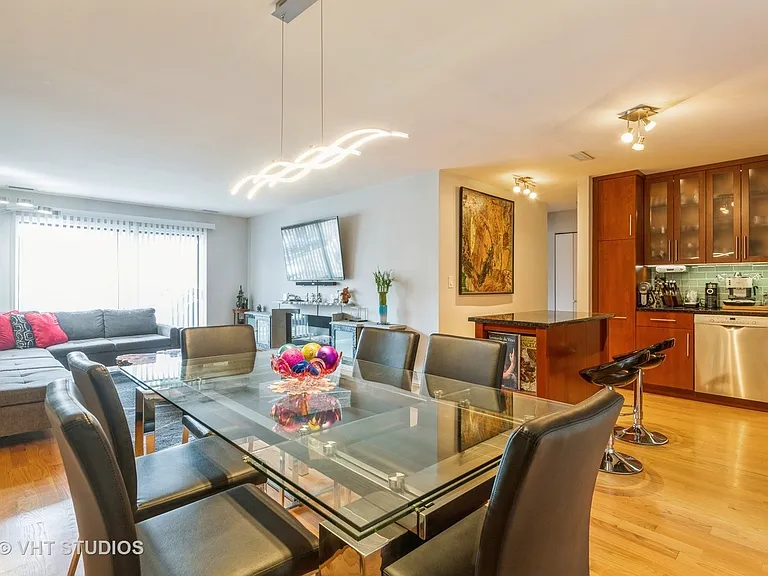 1026 Castilian Ct #114 — Photo 7