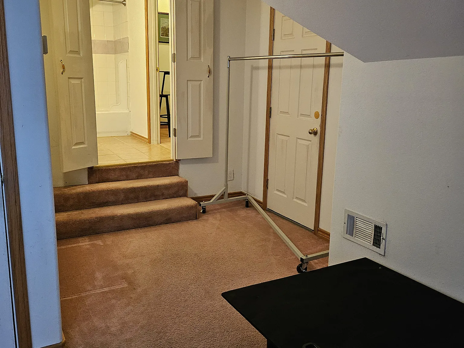 101 Inverness Dr — Photo 3