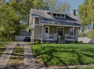 115 S Riverside Dr, Ames, IA 50010