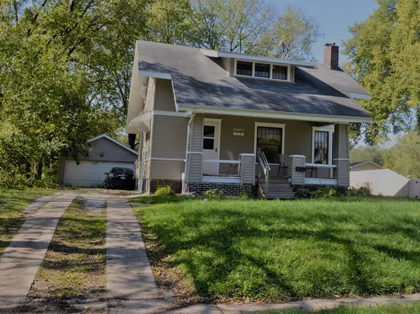 115 S Riverside Dr, Ames, IA 50010
