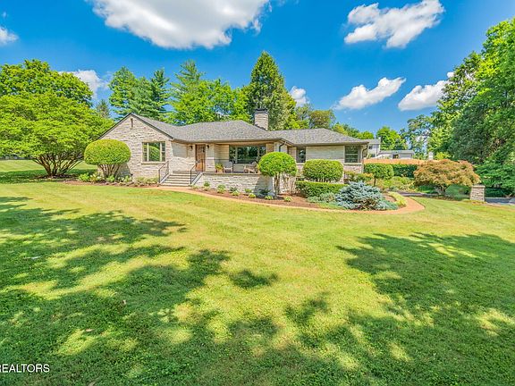 4th image of 6501 Sherwood Dr