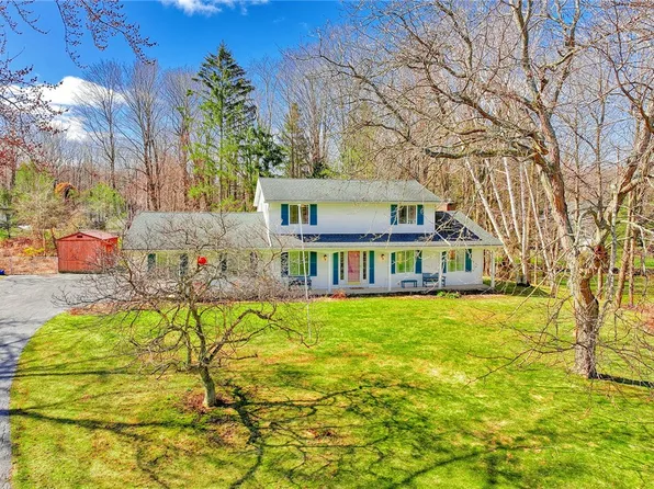 1557 Greensboro Dr, Webster, NY 14580