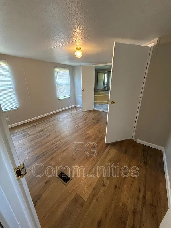 2 bed, 2.0 bath, $950 — Photo 4