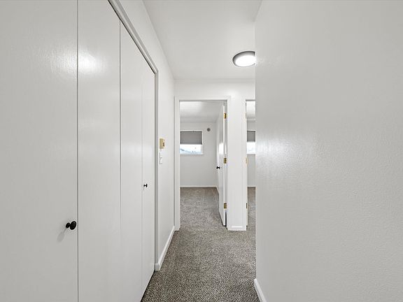 5th image of 3121 W Hood Ave APT E202