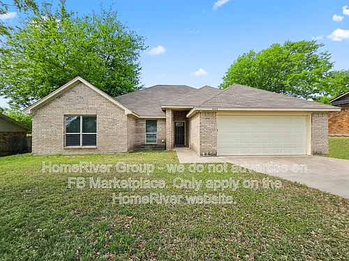 440 Pecan Dr Photo 1