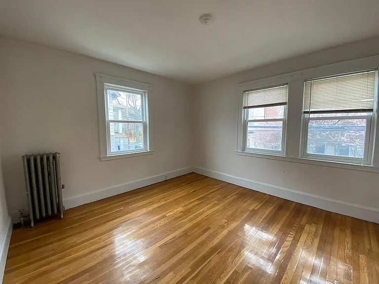 35 Glenmont Rd #2 — Photo 13