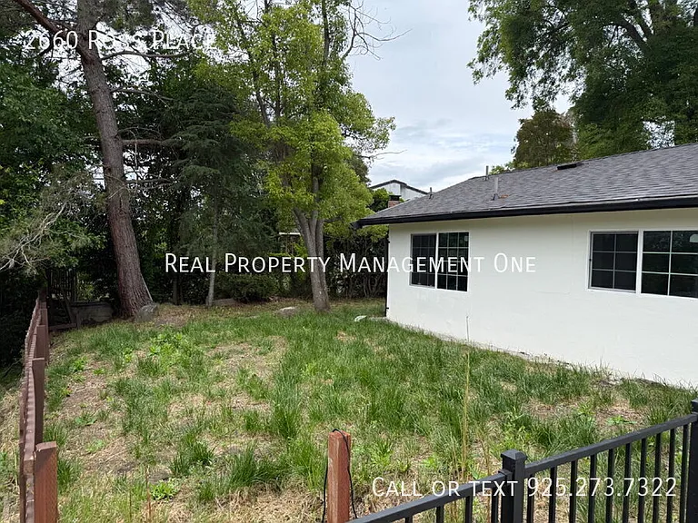 2660 Ross Pl — Photo 17